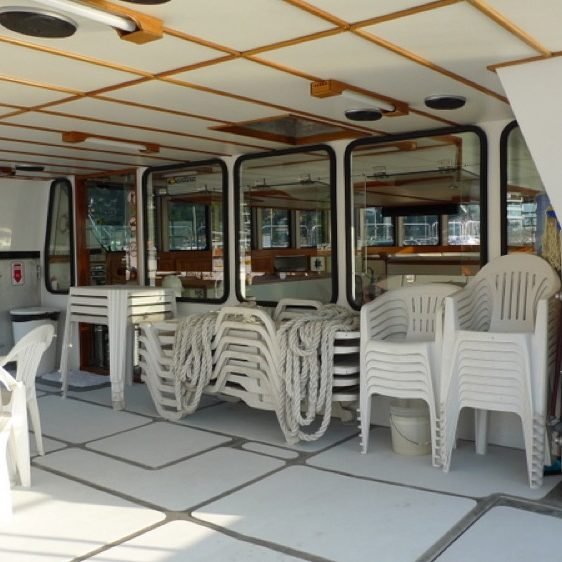 Charter 74 Cat 74 Santinna