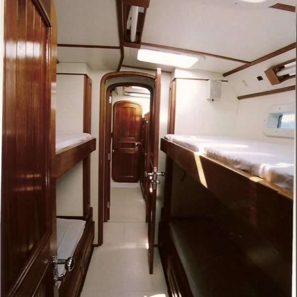 Charter 74 Cat 74 Santinna