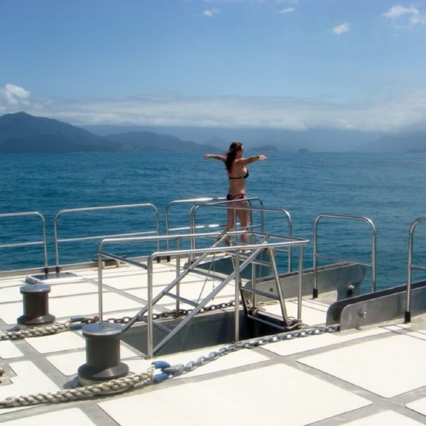 Charter 74 Cat 74 Santinna