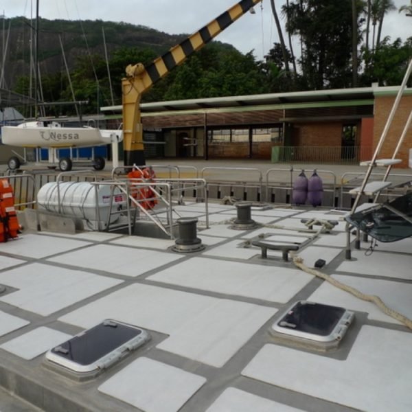 Charter 74 Cat 74 Santinna