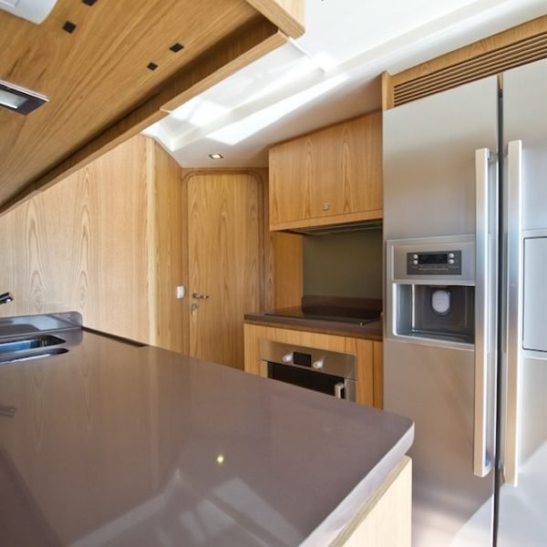 Charter 75 Ferretti 750 Serenissima Apres