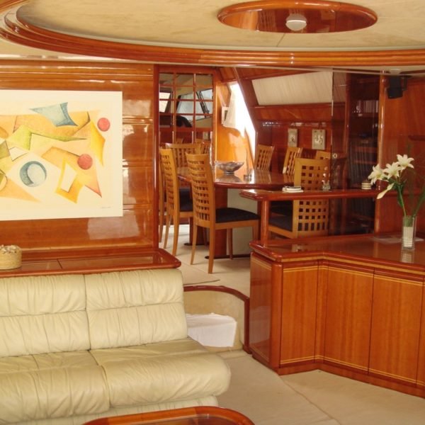 Charter 80 Ferretti Mr Cat TRE Bambini