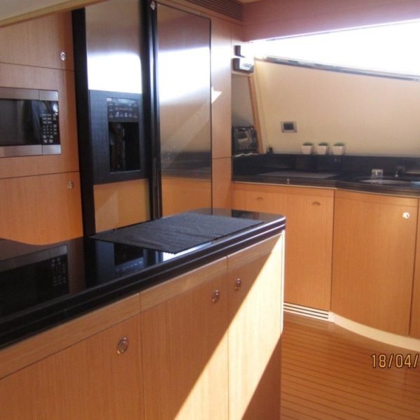 Venda 88 Ferretti 881