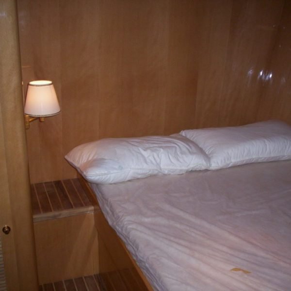 Charter Trawler 105 Cisne