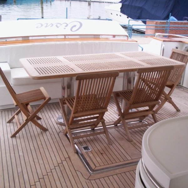 Charter Trawler 105 Cisne