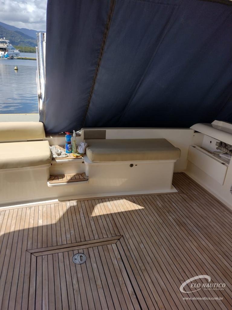 50 Ferretti 50 PASSIONE (10)