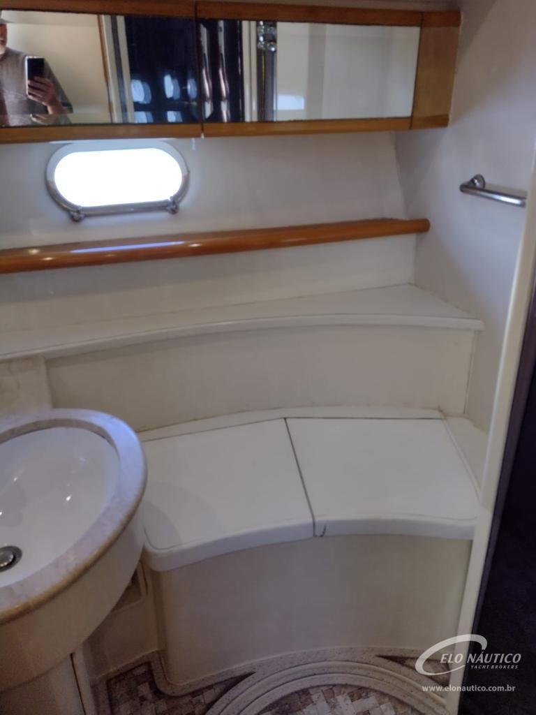 50 Ferretti 50 PASSIONE (2)