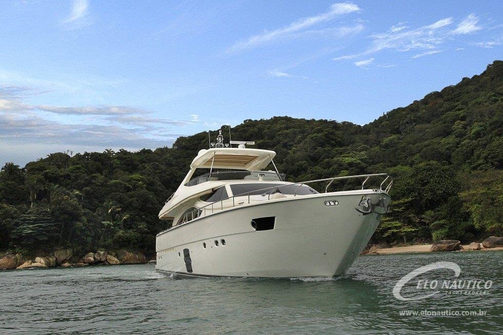 Ferretti-830 (10)