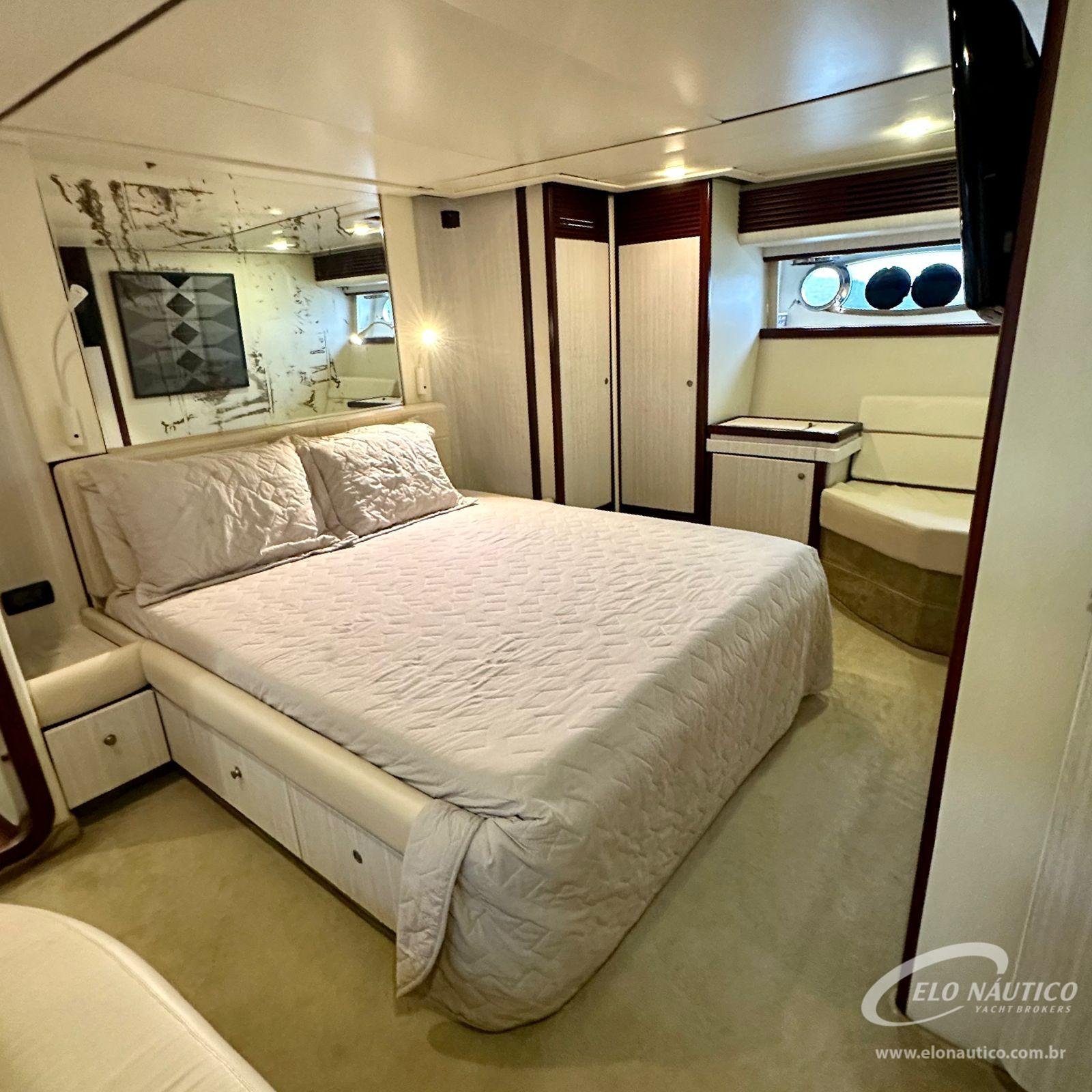 70 Ferretti 70 2005 EXPLORER (7)
