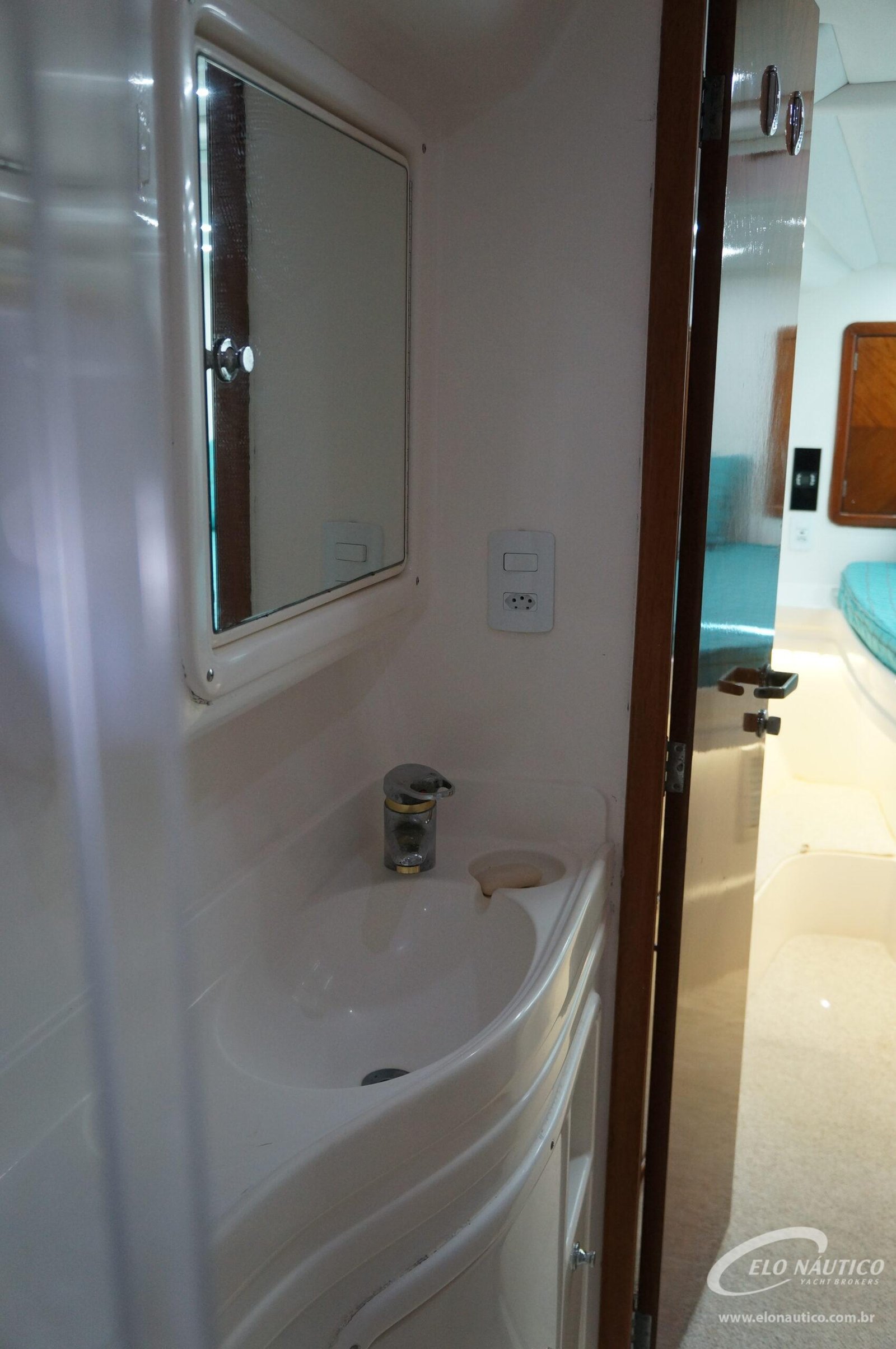 004)PIA E ARMARIO BANHO PRINC